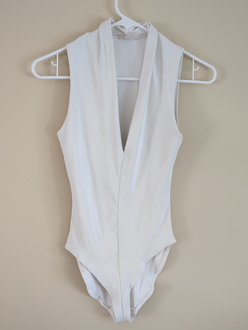 Size 6 H&M Stretchy Ribbed Bodysuit